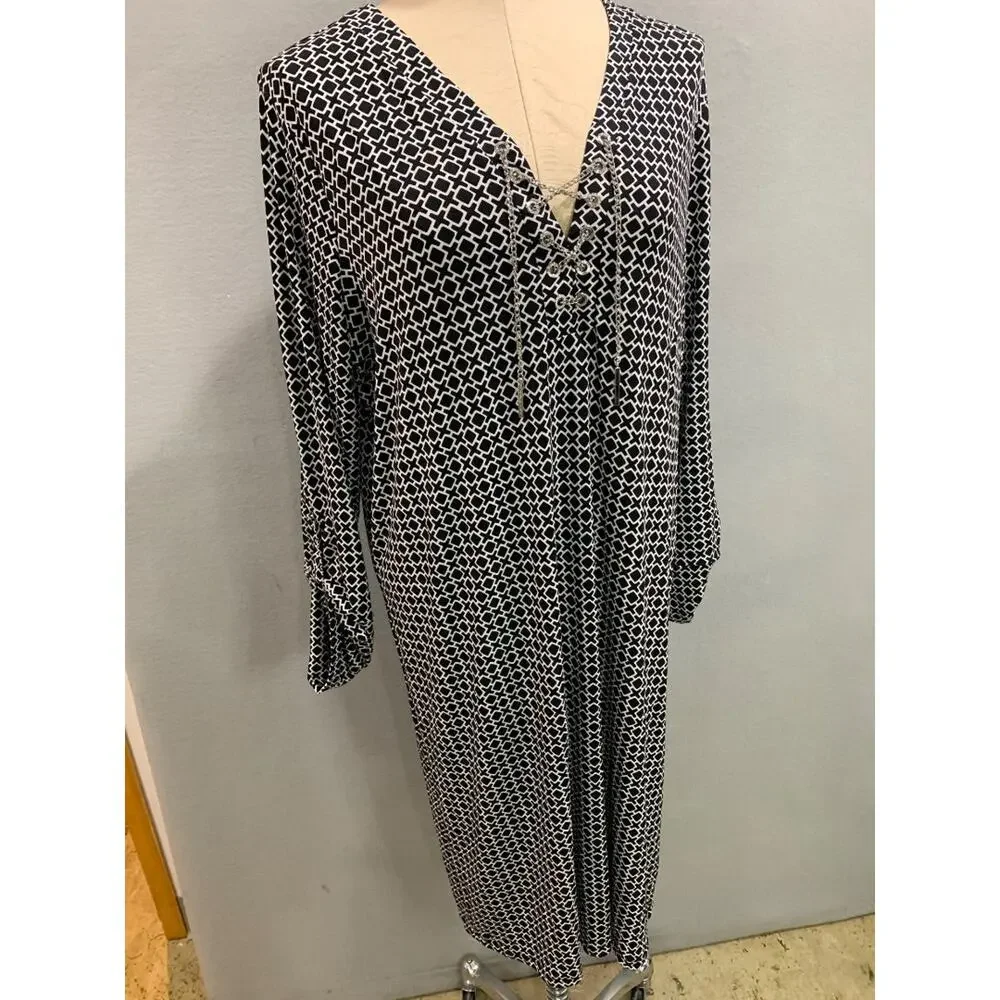 Size 1X Michael Kors Black White Belted Dress Chain Lace Up Neckline